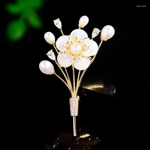 Brooches Elegant Bouquets Flower Freshwater Pearl Shell Broochpin Luxury Zircon Temperament Corsage High-grade Brooch Woman Suit Pins