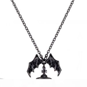 Queen Mother Demon Evil Titanium Black Wings Diamond Saturn Necklace Super Cool Punk Bat293L