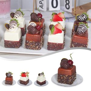 Decorative Flowers Artificial Fruit Cake Model Strawberry Simulation Food Fake Snack Bread Display DIY Craft Shop Decoration