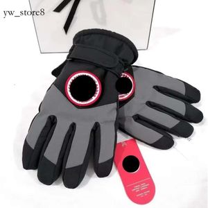 Canada Glove Outdoor Warm Full-finger Touch Screen Gloves for Men Goose Glove Winter Windproof Waterproof Non-slip Thickened Cold-proof Driving Canada Glove 7165
