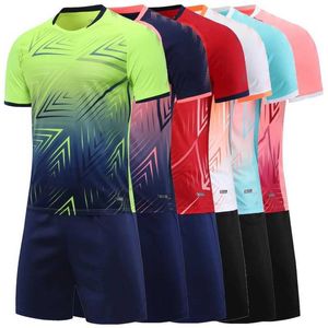 Fans Tops Tees Männer Kinder Fußball Trikot personalisierte benutzerdefinierte Jungenfußball -Trikots Set Polyester Fußballuniform atmungsaktive Fußballuniform für Kinder Y240423