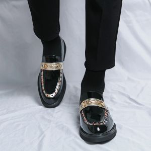 Män avslappnad läder affärsskor mode handgjorda platt designer loafers brittisk stil män bekväm bröllopsklänningskor lyxsko