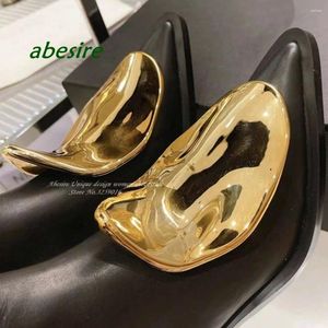Botas de inverno tornozelo feminino de metal decoração de gatinho salto curto zíper lateral sapatos casuais elegantes 2024 couro sólido