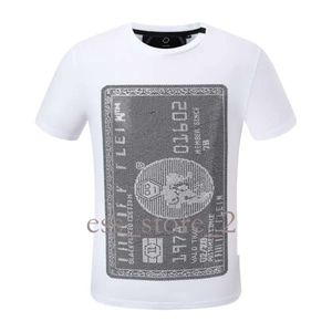 Plein Bear T-skjorta PB-skjorta 24SS Ny Plein-var-märke T-shirt Skulls Kortärmade Tees PP Killer Teddy Bear Tops Beach Summer Style Mens Black Party Party T-Shirt 216