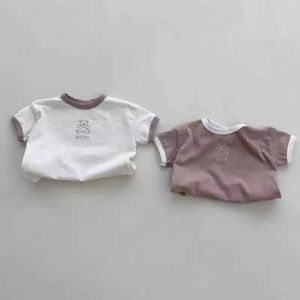 T-shirts 2024 sommar ny baby kort ärm t skjortor småbarn pojke tjej tecknad tryck casual tees bomull spädbarn mångsidiga andningsbara toppar h240423