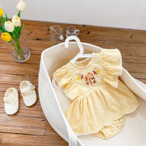 Enstycken 2022 sommar spädbarn baby blomma nyfödda babykläder kvinnlig baby kortärmad tjej sommar romper fkiwer gul blomma