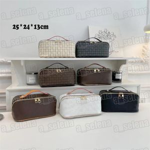 Lady Cosmetic Bags Fashion Nice Makeup Bag Women Designers Toiletry Travel Pouch Ladies Purses Plaid Floral Handbags