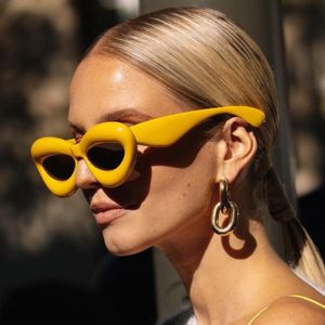 Fashion luxury designer Devil Alien Future Technology Sunglasses New Trendy Hip Hop Sunglasses Personalized Alien Cat Eyes Sunglasses