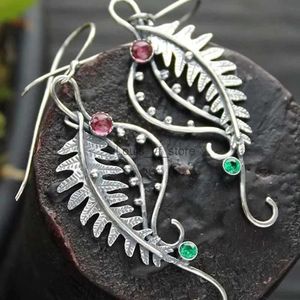 Dangle Chandelier Vintage Round Inlaid Red Green Zircon Earrings for Women Fashion Silver Color Meta Carving Pattern Hollow H240423