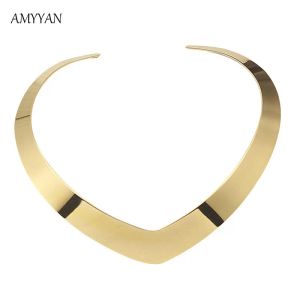 Halsband Handbuffing Gold Color 316L Rostfritt stål Uttalande Halsband Chunky Torques V Shape Clavicle Women Jewelry