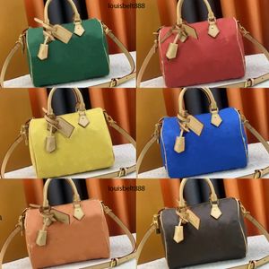 Tasarımcı Çanta Tote Çanta Erkek ve Kadınlar Evrensel Lüks İlkbahar/Yaz Yeni Deri Çanta Kadın Çanta Omuz Çantası Crossbody Bag Cüzdan Kart Tutucu 25cm