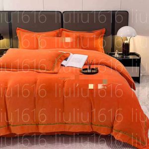 ラブホース冬のオレンジ色のベッド4セットのライトハイグレードの温かい両面コーラルベートカバーハットコンフォーマーセット