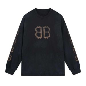 Mud Long Parisバージョン2024bb Balenciigss手描きのすり減ったカジュアルスポーツユニセックスTスリーブTシャツシャツFHMQ XEXB