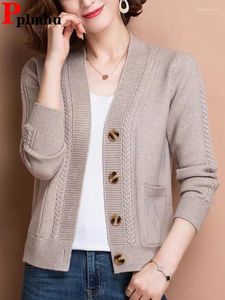 Women's Knits Cropped V-neck Knit Sweater Cardigan Korean Casual Single Breasted Knitwears Tops Abrigos Spring Fall Women Classic Slim Coats