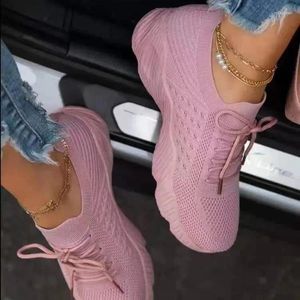 Casual Shoes Women's Air Cushion Flat Mesh Breattable Flight Fabric Lace-Up Mid-Heel Women 2024 Spring and Autumn Sportswear