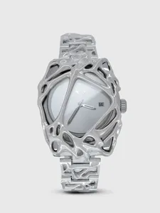 Нарученные часы инопланетные высококачественные универсальные аксессуары для указателей модные мужские и женские часы водонепроницаемые снежинки гипсовый кварц