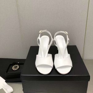 Pearl Heel Co Small Fragrant Style Mary Jane T-formade fiskmunnsandaler 2024 Nya sommarhögklackar