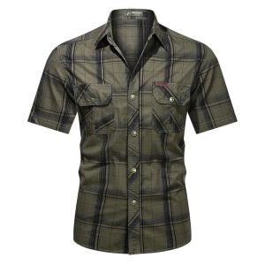 Slippers 2023 Camisa xadrez de verão Men algodão casual camisa seee short remendo bolso de peito de alta qualidade masculina camisas militares