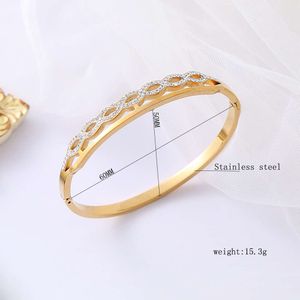 Hollow Lip Shaped Ceramic Clay Inlaid Diamond Stainless Steel Bracelet, Simple and Versatile Women's Jewelry, Guangneng Jewelry