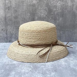 BOHEMIAN NATIONAL NATIONAL WIND RAFFIA Flat Top Lampenschirm Strohhut Frauen im Freien im Freien Strand Mode Sonnenschild Sonnenblöcke