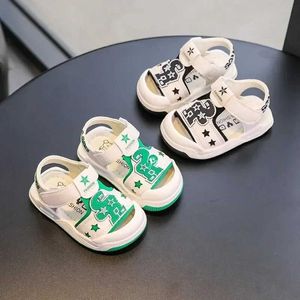 Sandals Summer Soft Bottom Baby Cool Shoes Boys Infant Step Shoes Head Anti-fall Breathable Girls Beach Stripe Pattern Low Cut Y240515