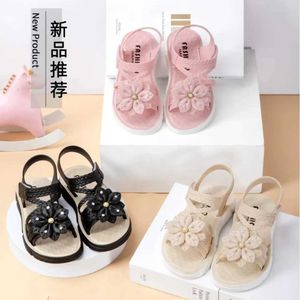 Slippista 2024 Summer New Girls Sandals Sandals Florals con 1 Flower Princess Sweet for Wedding Party Dress Scarpe Sandals per bambini 12-25 Y240423