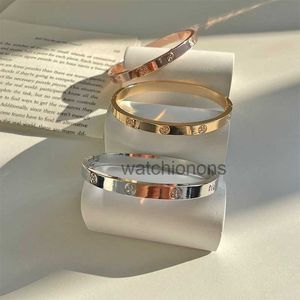 Bangle di lusso di lusso di alta qualità Carter Wholesale Resù a buon mercato amante dei braccialetti di moda Braccialetti incisivi braccialetti