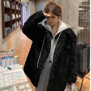 Kvinnorjackor Autumn Women Black Faux Fur Teddy Ytterkläder Kvinnlig överrockjacka Vinterlång Coat Womens Fashion Vintage Suit