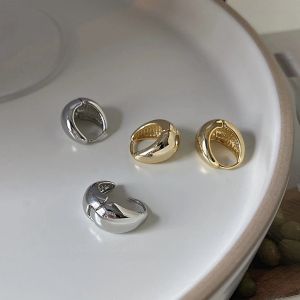 Ohrringe Edelstahl glattes Metall Chunky Hoop Ohrringe für Frauen Mädchen Mode runden Kreis Hoops Statement Ohrringe Punkschmuck