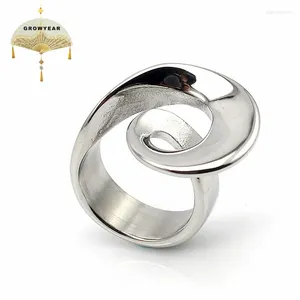 Anelli a grappolo Gioielli alla moda anello 2024 Nuovo acciaio inossidabile Donne irregolari di dito cocktail party in argento