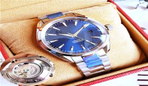 Män tittar på Aqua Automatic Movement Terra Mechanical Watch 8500 39mm Case Sapphire rostfritt stål Rem klart bakåt Simning Water1630794