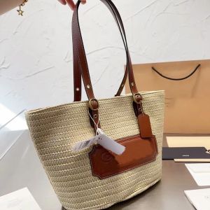 Straw Beach Bags Lüks Seyahat Dokuma Çanta Saman Tasarımcısı Beach Tote Tasarımcı Sepet Çantası Büyük Omuz Çantaları Leydi Tasarımcı Büyük Çanta Çanta Yüksek Kalite