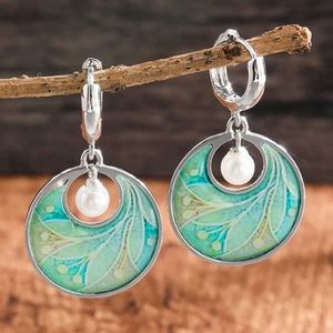 Charm Fashion Enamel Colorful Painting Flower Earrings for Women Sweet Pearl Jewelry Metal Peacock Tail Color Hanging Ladies Earrings Y240423