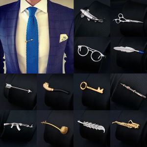 Klipp 2024 Gold Silver Color Feather Guitar Gun Anchor Musik Sax Metal Tie Clip för män Tie Bar Nathise Clips Pin Jewelry Decor