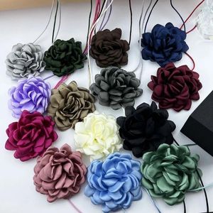 Chains Stylish Rose Blossom Necklace Simulation Flower Neckchain Women Girls Collarbone Chain Eye Catching Choker Accessory