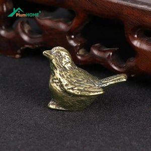 Dekorativa figurer Small Sparrow Statue Metal mässing Tea Pet Table Ornament Home Decoration Accessories Retro Bird Animal Miniatures Craft