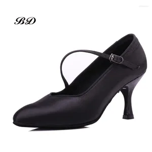 Sapatos de dança Top Modern Annalisa Series Latin Adult Bottom Soft National Standard Ballroom Factory Out Stock BD 138