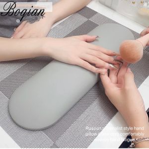 Utrustning BQAN MINIMALISM Mjuk hand Palm REST Bord Mattor Handkudde Holder ARM Nagelkonststativ för rysk stil Manikyrkudde salong