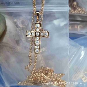 Fashion Luxury Blgarry Designer Colar Snake Bone Cross Full Diamond Colar de Diamante