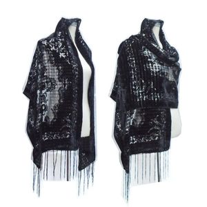 Winterqualität Velvet Schal Frauen schwarze muslimische Hijab -Schals Lady Tägliches Haar Accessoire Mittelalter Design Kopftuch 240410