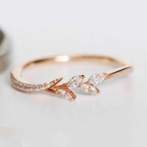 Bands Huitan Women Fashion White Cubic Zircon Cute Leaf Wedding Engagement Ring Temperament Sweet Female Accessories Statement Jewelry