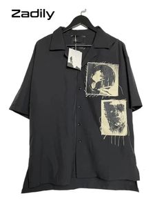 ZADILY SUMMERY2Kショートスリーブシャツの女性パッチデザインボタンアップルーズブラウスチュニックゴシックストリートウェアの女性服トップ240418