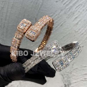 Lyxsmycken för kvinnor Män 925 Sterling Silver Baguette Bangles Moissanite Diamond Openable Armband
