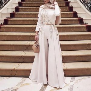Party Dresses 2024 Long Sleeve Muslim Prom Jumpsuit With Train Lace Beaded Embroidery Luxury Kaftan Caftan Arabic Evening Dress Pany Suit