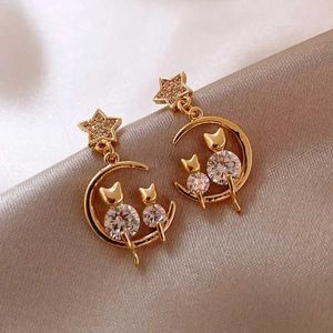 Charm New Fashion Rhinestone Geometric Dangle Earrings for Women Girls Gold Color Metal Moon Cat Shape Elegant Party Jewelry Gifts Y240423