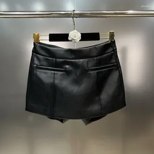 Signe Prepomp 2024 Collezione primaverile Design patchwork High Waist Design nero Slimp Shorts Shorts Women Gp300