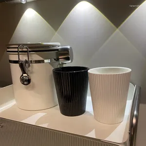 Tumbler vertikal gestreifte Keramikbecher für Kaffee Familienpace Tasse Restaurantgeschäfte Trink Ussils Mundwasser