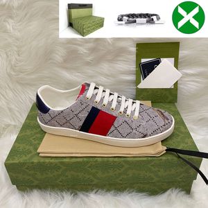 Sapatos femininos masculinos Ace tênis de tênis baixos sapatos casuais com estilista de estilistas esportivos de caixa tigre tigre bordado listras verdes pretas de corrida mulher maravilhosa zapato 63l