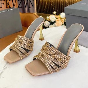 Tofflor sexiga strass höga klackar skor för kvinnor glider på kik tå party modet champagne kristaller sandaler