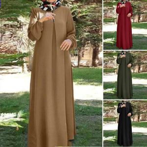 Etniska kläder Mellanöstern Muslimsk kläder Solid färg Lång ärm Löst rund nackklänning Robe Abaya Dubai Kvinnor